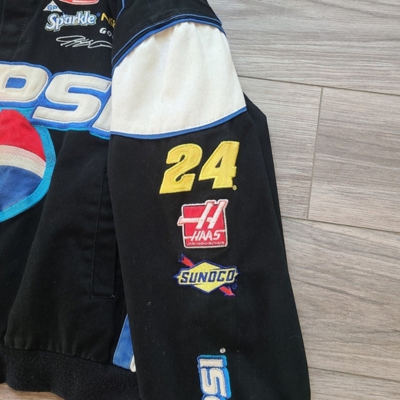 Jacket - Picture 4 of 5